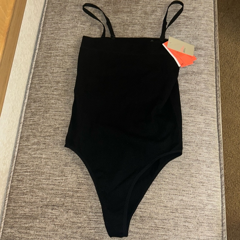 H&M Spaghetti Strap Tank Top Activewear Workout Sport Black Bodysuit